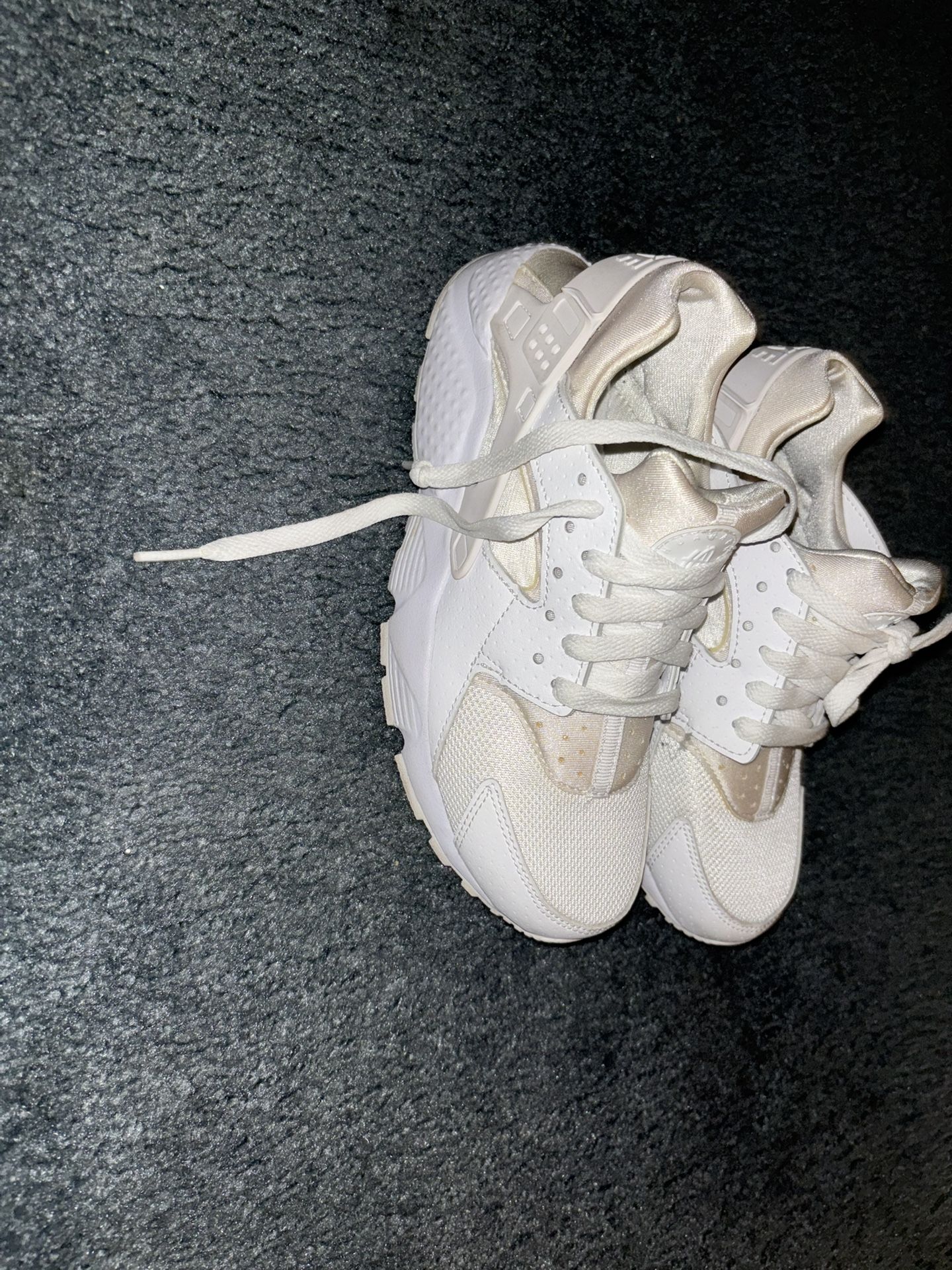 Nike Hurrache Size 7