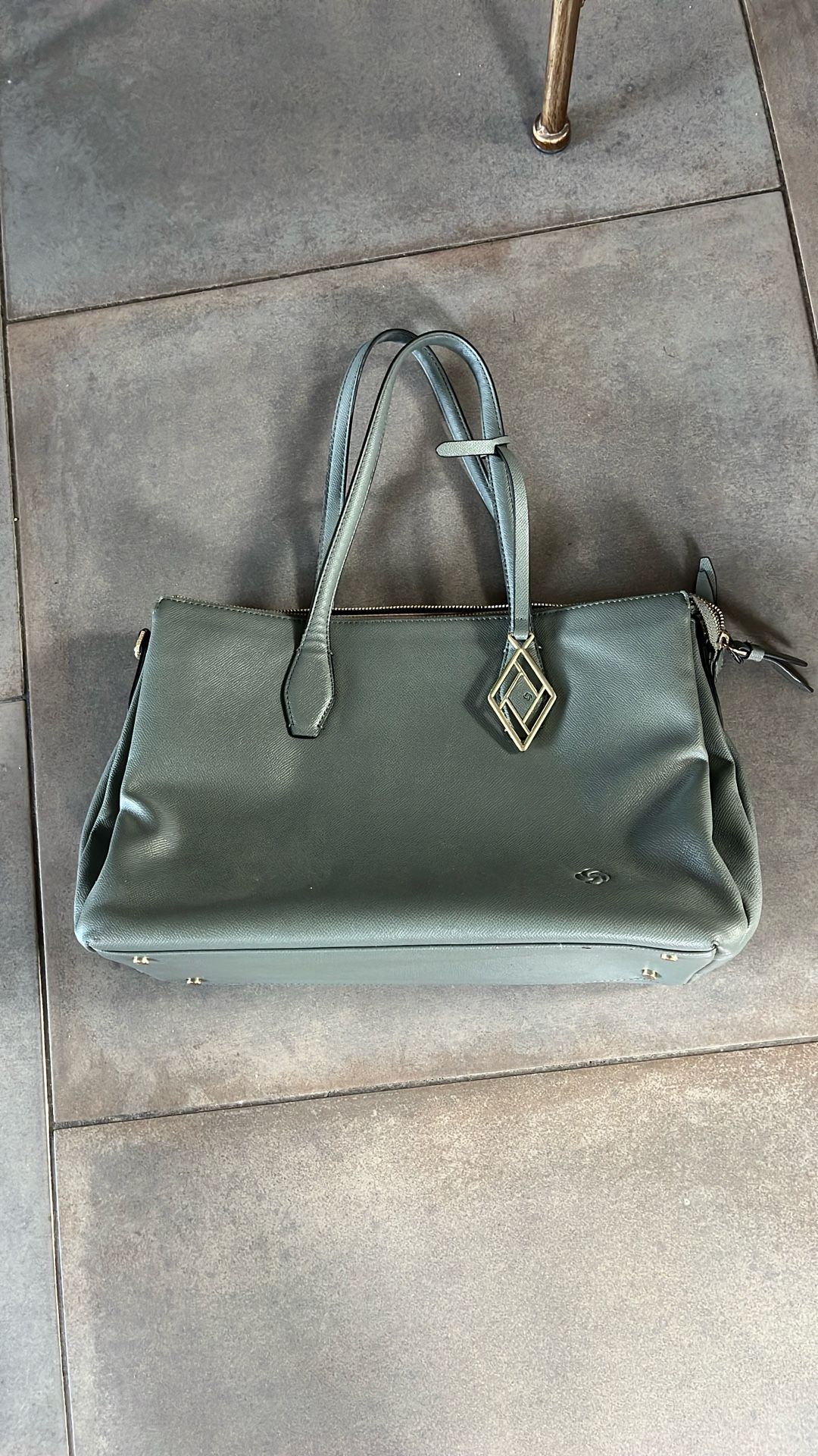  Samsonite Women’s Faux Leather Tote Bag