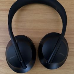 Bose 700
