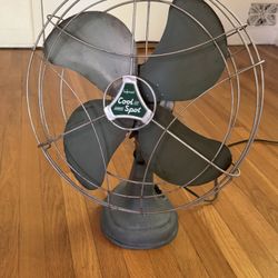 Vintage 50’s Green Signal Cool Spot Oscillating Fan