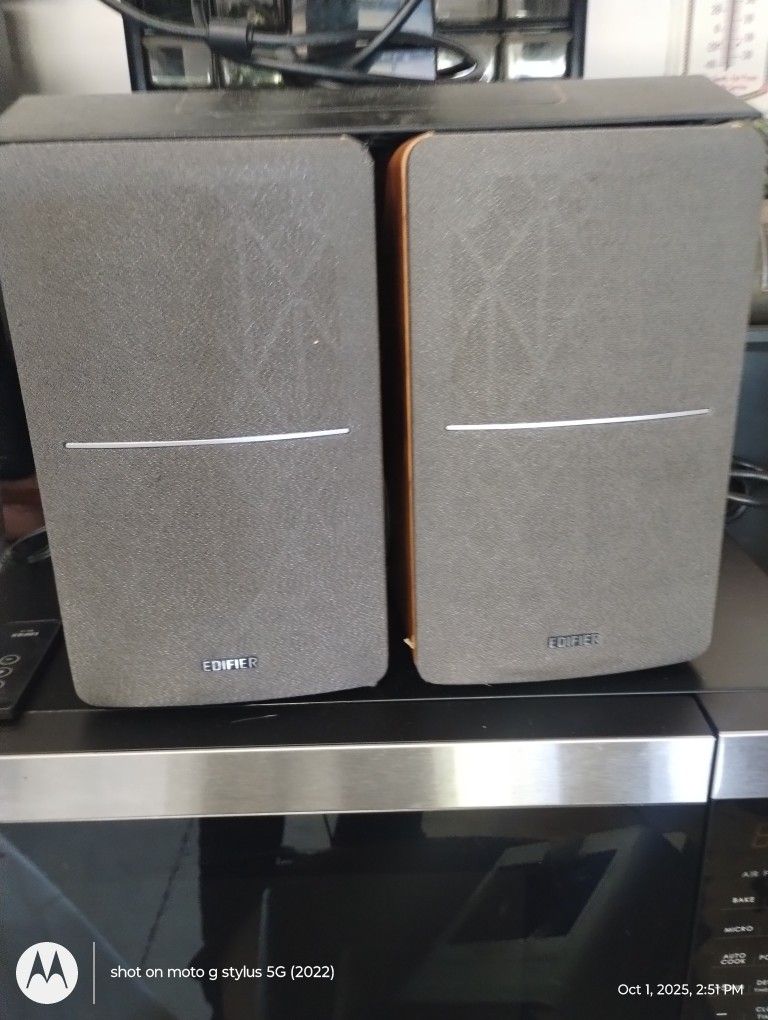 EDIFIER Speakers