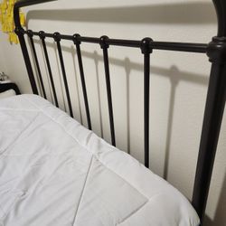 Full Size Combo Bed And Matress With Box Spring 