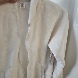 Winter Items. SIZE M And L.  Pick Up. Price Range 3 To 5 