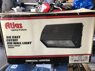 Atlas Wall Light