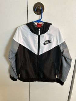 Nike Windbreaker Kids Sz 7