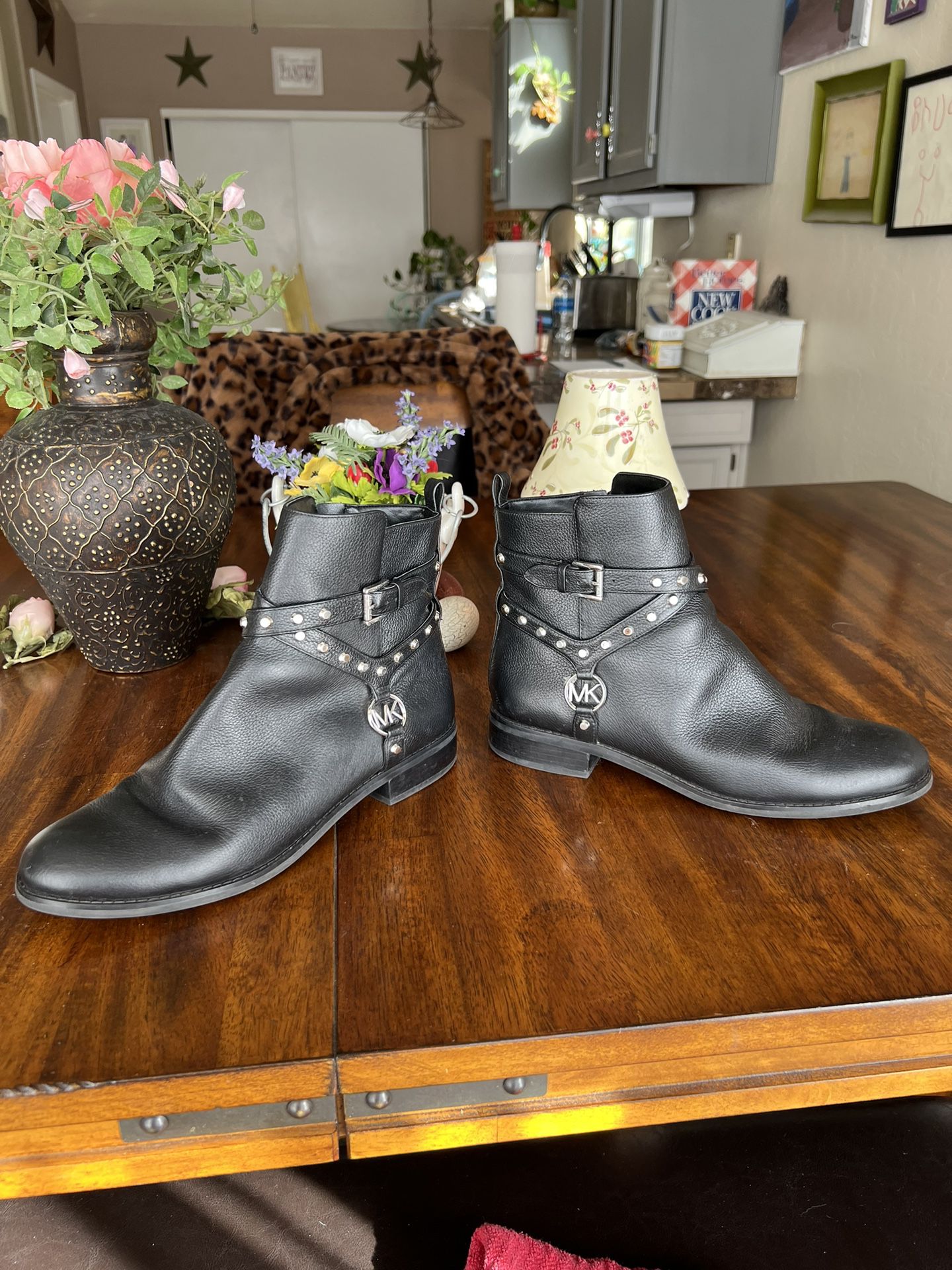 Michael Kors Women’s Black Leather Booties Size 8 1/2