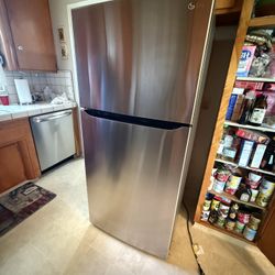 LG Refrigerator 