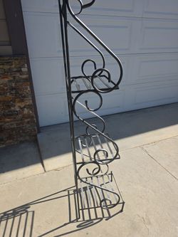 Shelf Iron black 5 feet shelf. 120  vintage  small area