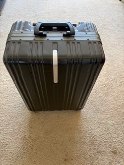 American Tourister Hard-side Frame Lock Carry-On Luggage - 22"x14"x9"