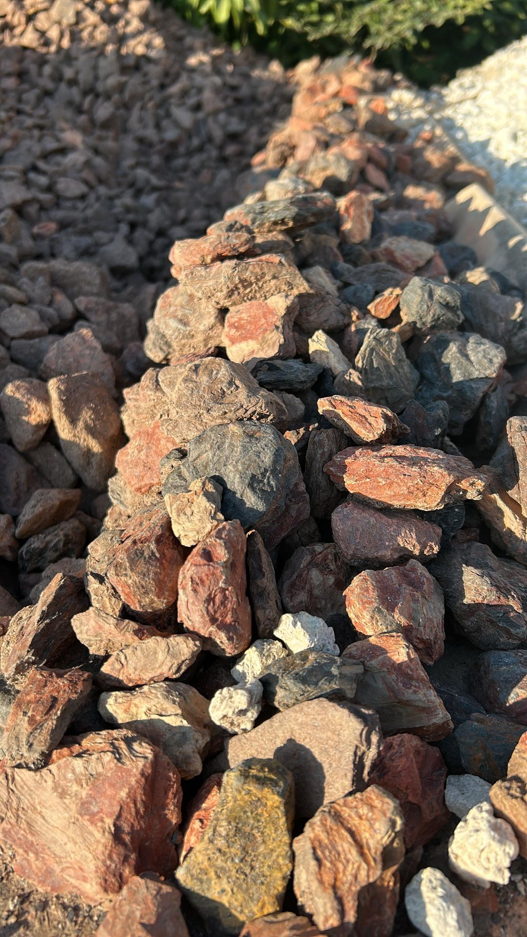 Red Crimson Rock - Yard