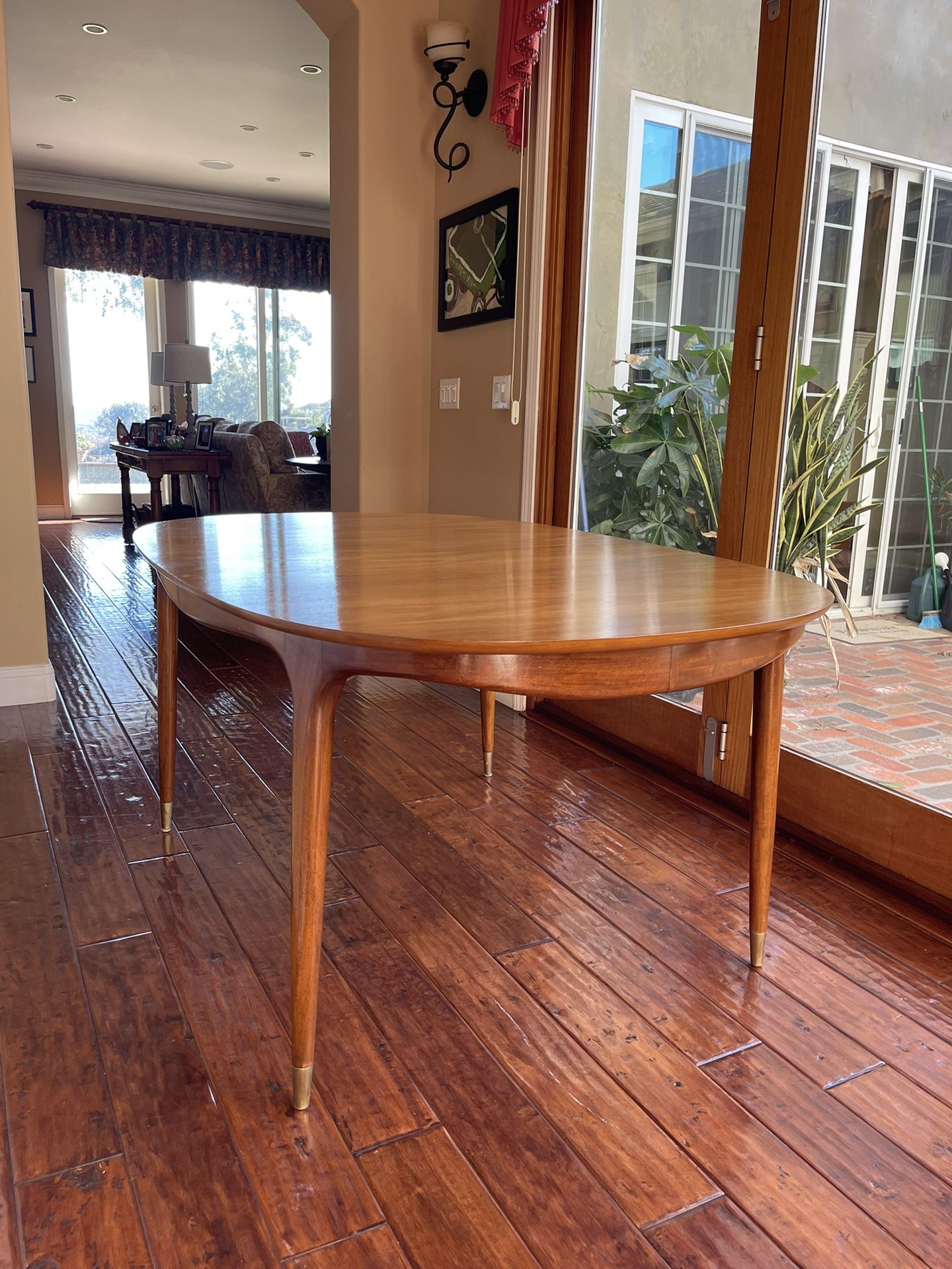 VINTAGE MCM RWAY Dining Table, Seating Up To 8