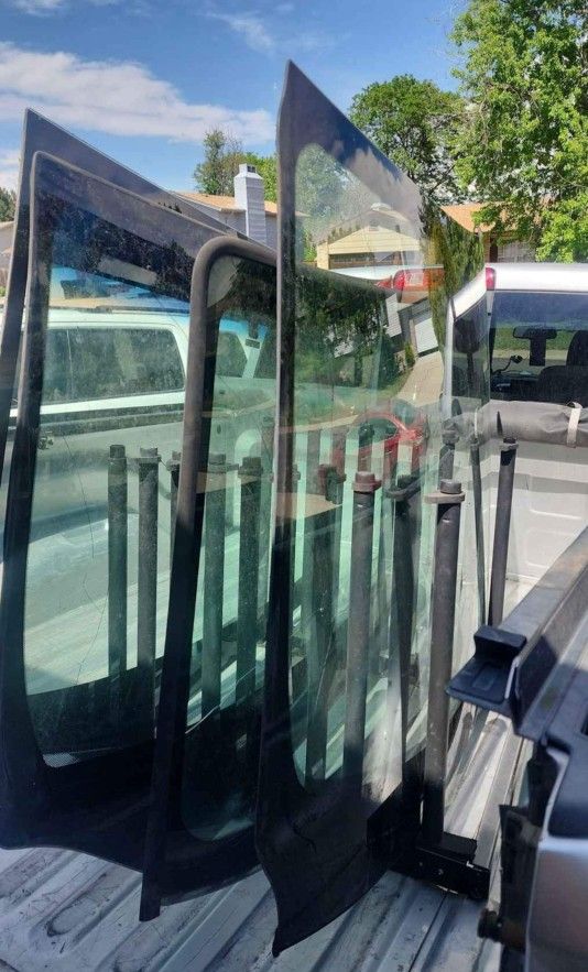 Auto Glass Replacement