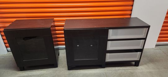 Entertainment center