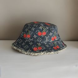 Louis Vuitton x Murakami Takashi Cherry Bucket Hat OS Used