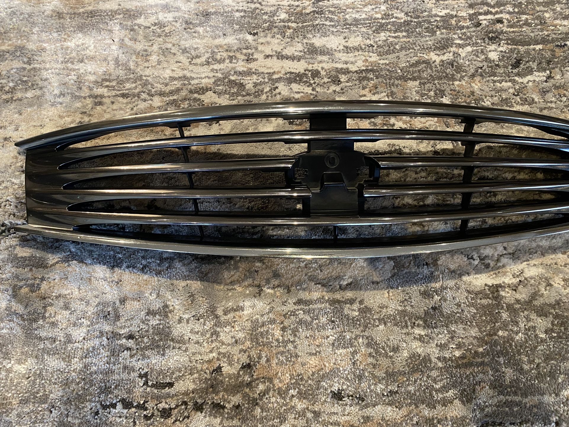 2008 G37 Infiniti Grill Part