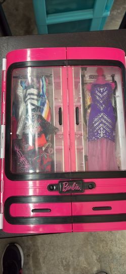 Barbie Pink Wardrobe Closet With Clothes And Carrying Case 2015 Mattel