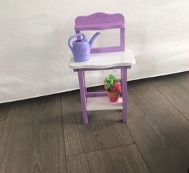 Garden bench American girl
