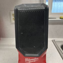 Milwaukee job site speaker 