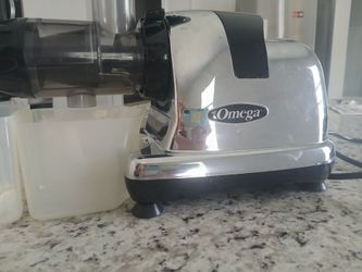 Omega juicer