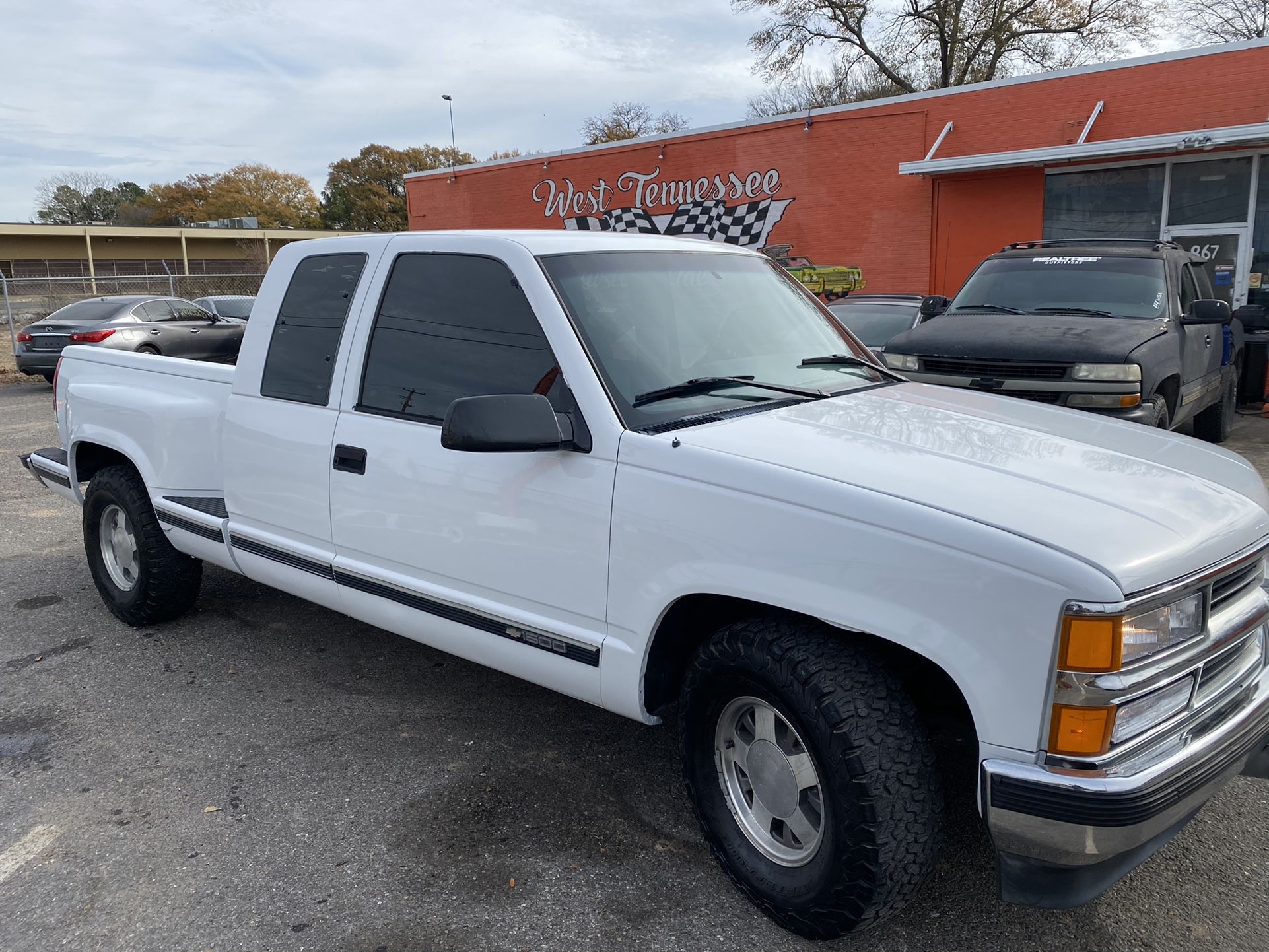 95 Chevy Silverado Super Clean