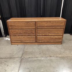 Light Brown Oak Grain Six-Drawer Dresser