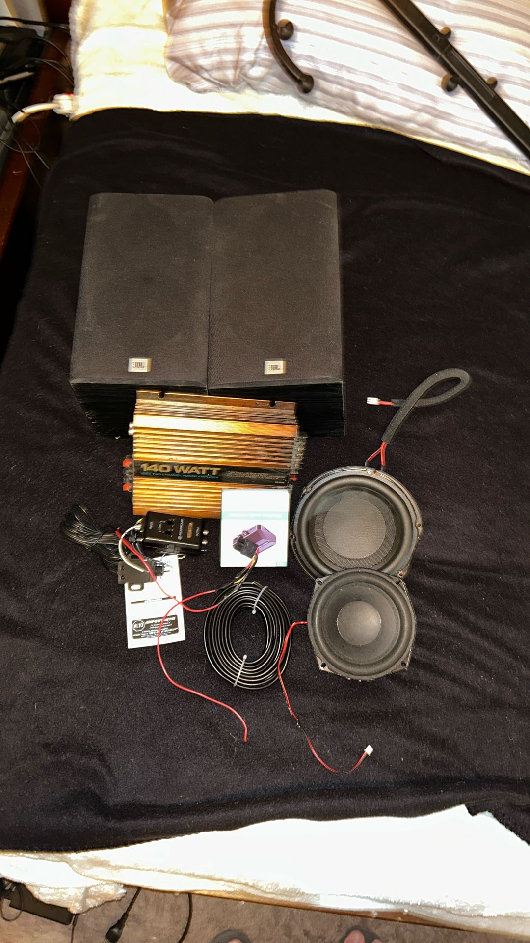 140 Watt Two Channel Car Amplifier Kraco Two Jbl Speakers Two Subs No Box Bluetooth Audio Receiver 