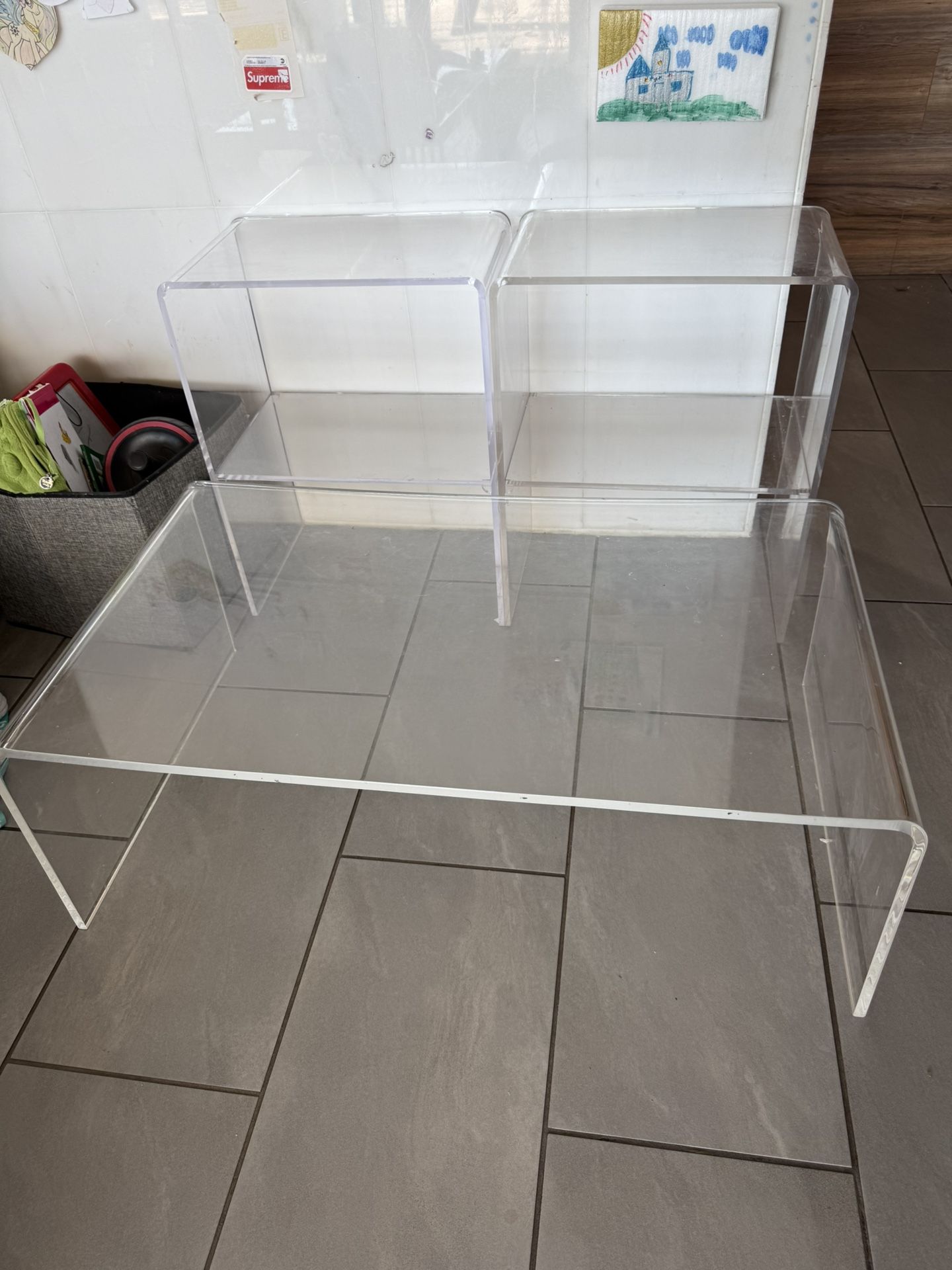 Acrylic End Tables And Coffee Table