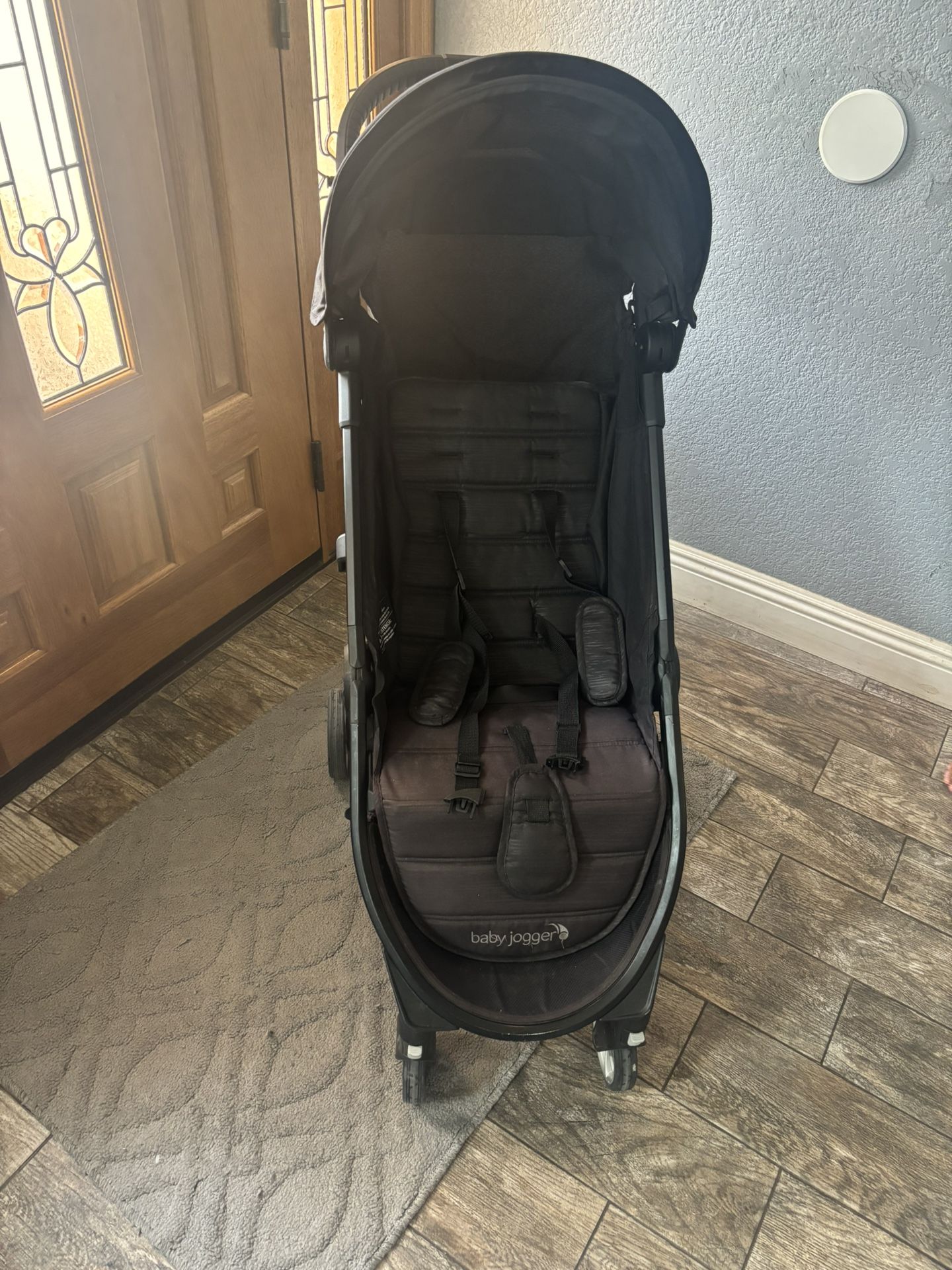 Baby jogger Travel Stroller, Very Compact