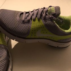 Nike Sneakers Lunarlon (Size:7.5)