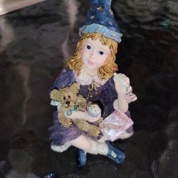 Small Collectable Figurine Pickup Only Cash 