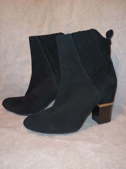 Ladies black boots
