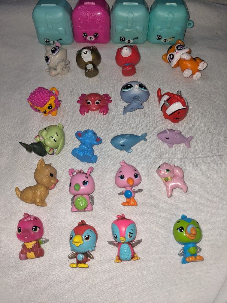 24 COLLECTABLE MIX TOYS HATCHIMALS ,LITTLE PET SHOP