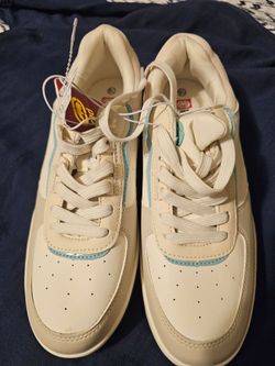 New woman shoes