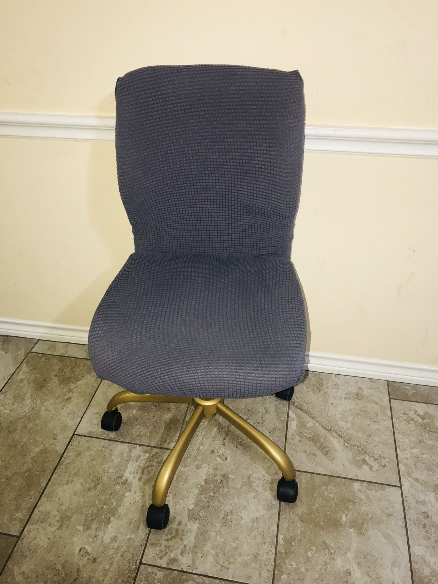 Office Chair Very Nice With Free Chair Cover