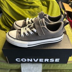 Converse New Kids Boy Size 1.5