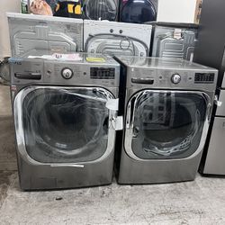 MEGA CAPACITY LG WASHER AND DRYER 29”