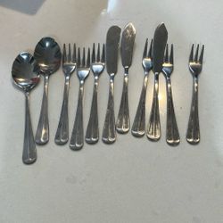 International Silverware Lot Of 11 Pieces