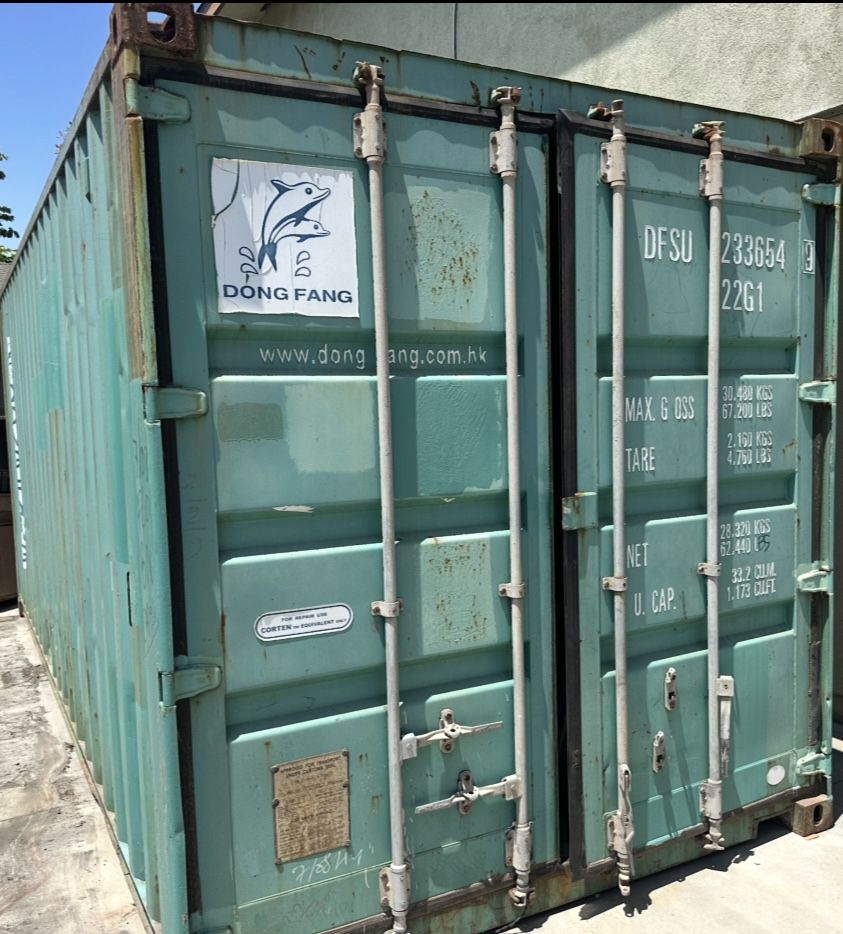 20 foot shipping container