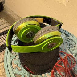 Headphones Beats wireless