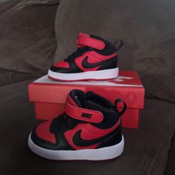 Toddler Nike Size 5c