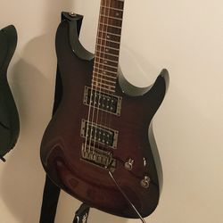 2004 FENDER SHOWMASTER 