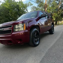 2007 Chevy  Tahoe LS,drives Perfect