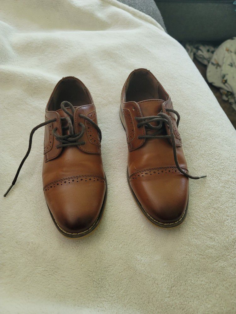 Boys, leather dress shoes 
