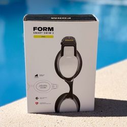 Form Smart Swim 2 Pro Goggles 