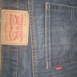 34X32 Levi Strauss Jeans Good Condition 