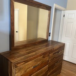 6 drawer wooden dresser with mirror