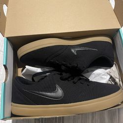 Nike 6.5y