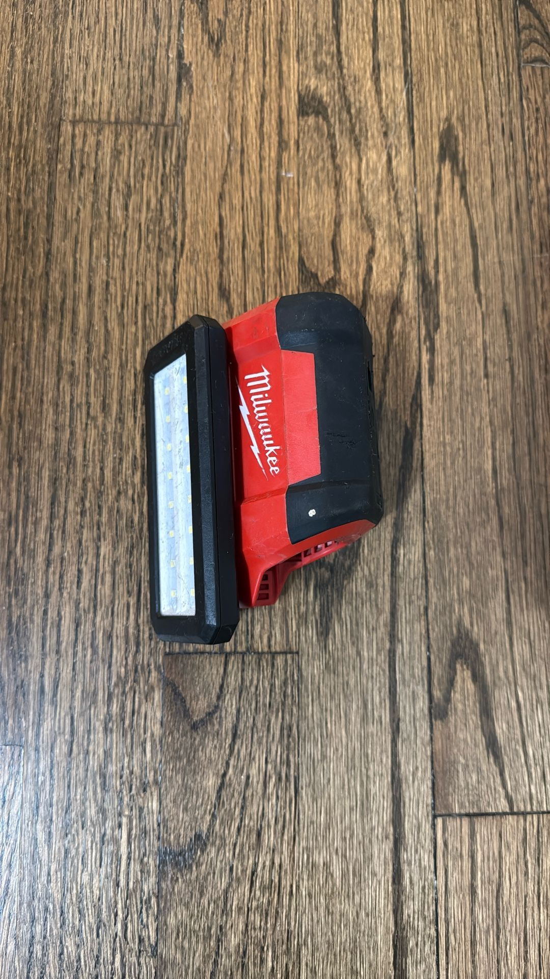 Milwaukee M12 ROVER Service and Repair Flood Light with USB Charging
