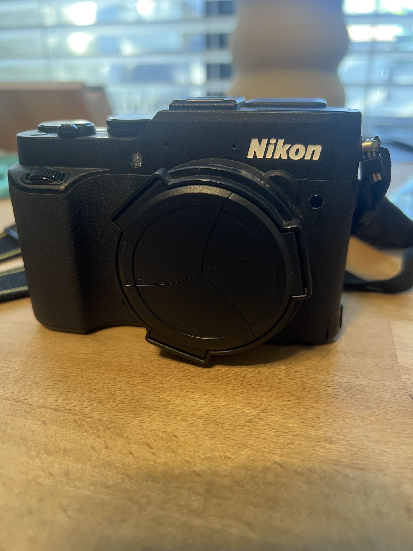 Nikon CoolPix P7800