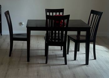 Wood Dining Room Table + 4 Chairs